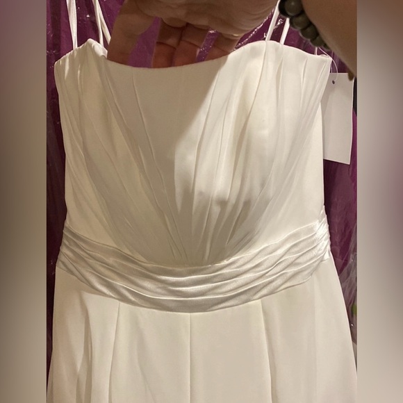 Private label ivory chiffon drop-waist wedding gown - Picture 5 of 10